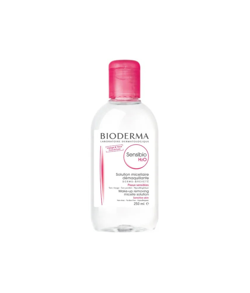 Nettoyez en douceur avec Bioderma Sensibio H2O 250ml