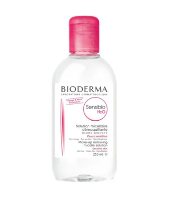 Nettoyez en douceur avec Bioderma Sensibio H2O 250ml