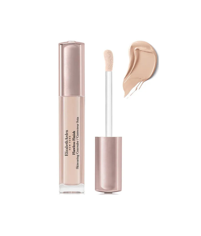 Maquillage parfait avec le correcteur Elizabeth Arden 215
