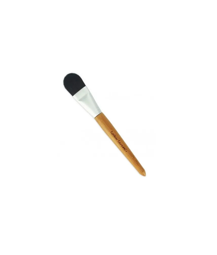 Pinceau Fond De Teint 04 Couleur Caramel: Application facile et naturelle