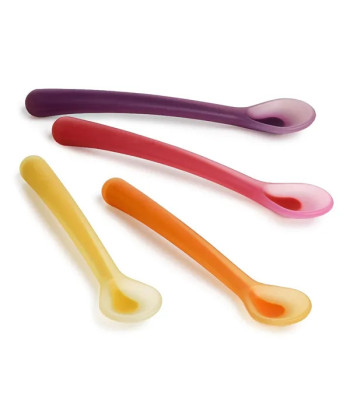 Cuillère en silicone Suavinex : douceur et praticité