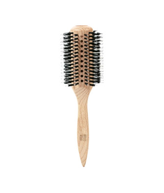 Broshing parfaite avec la brosse ronde Marlies Moller!