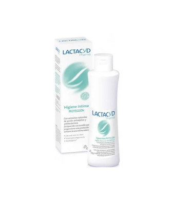 Nettoyez en profondeur avec Lactacyd Pharma Antibactérien 250ml