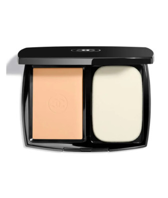 Chanel Ultra Le Teint Compact SPF15 B40: Un teint parfait en un seul geste