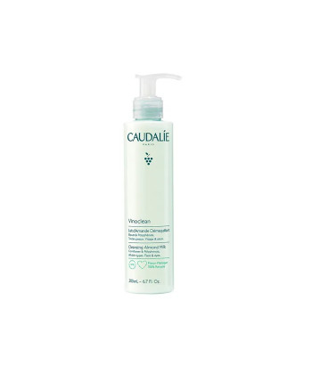Démaquillez en douceur avec le lait d'amande Caudalie!