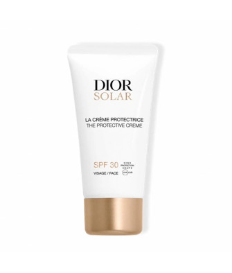 Protégez votre peau avec style grâce à la lotion protectrice Dior Solar Crème SPF30 50ml. Une protection solaire efficace et lux