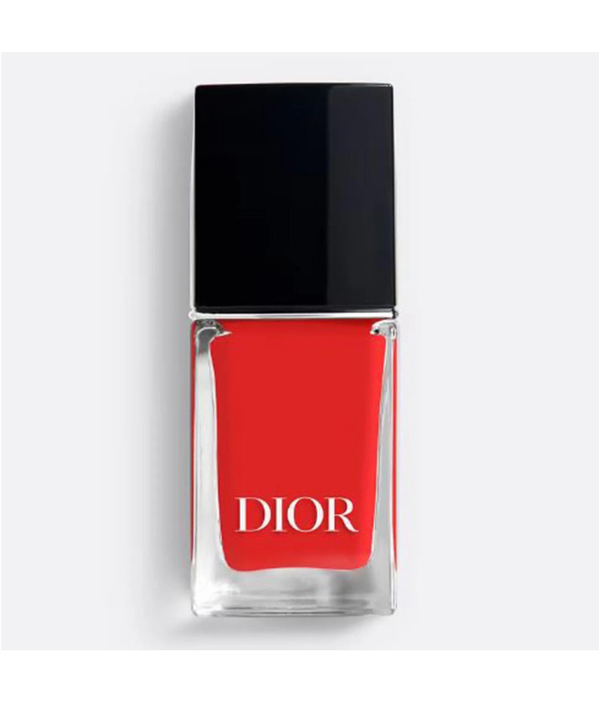 Vernis à ongles Dior N080 Red Smile: Sourire éclatant en une couche