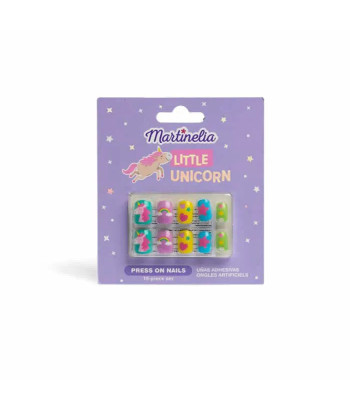 Des ongles de licorne avec Martinelia : un monde enchanté !